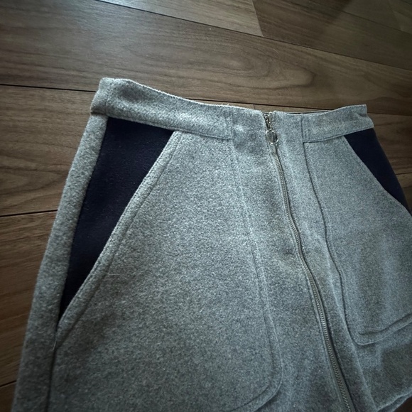 Zara Trafaluc Collection | Size M | Grey & Navy Wool A-Line Mini Skirt - Picture 4 of 7